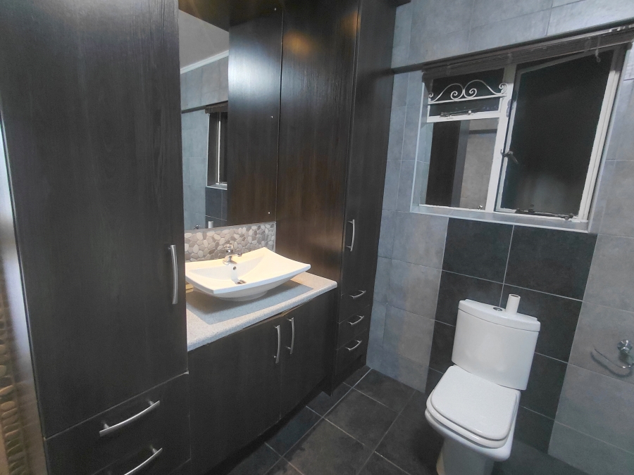 To Let 3 Bedroom Property for Rent in Humewood Eastern Cape